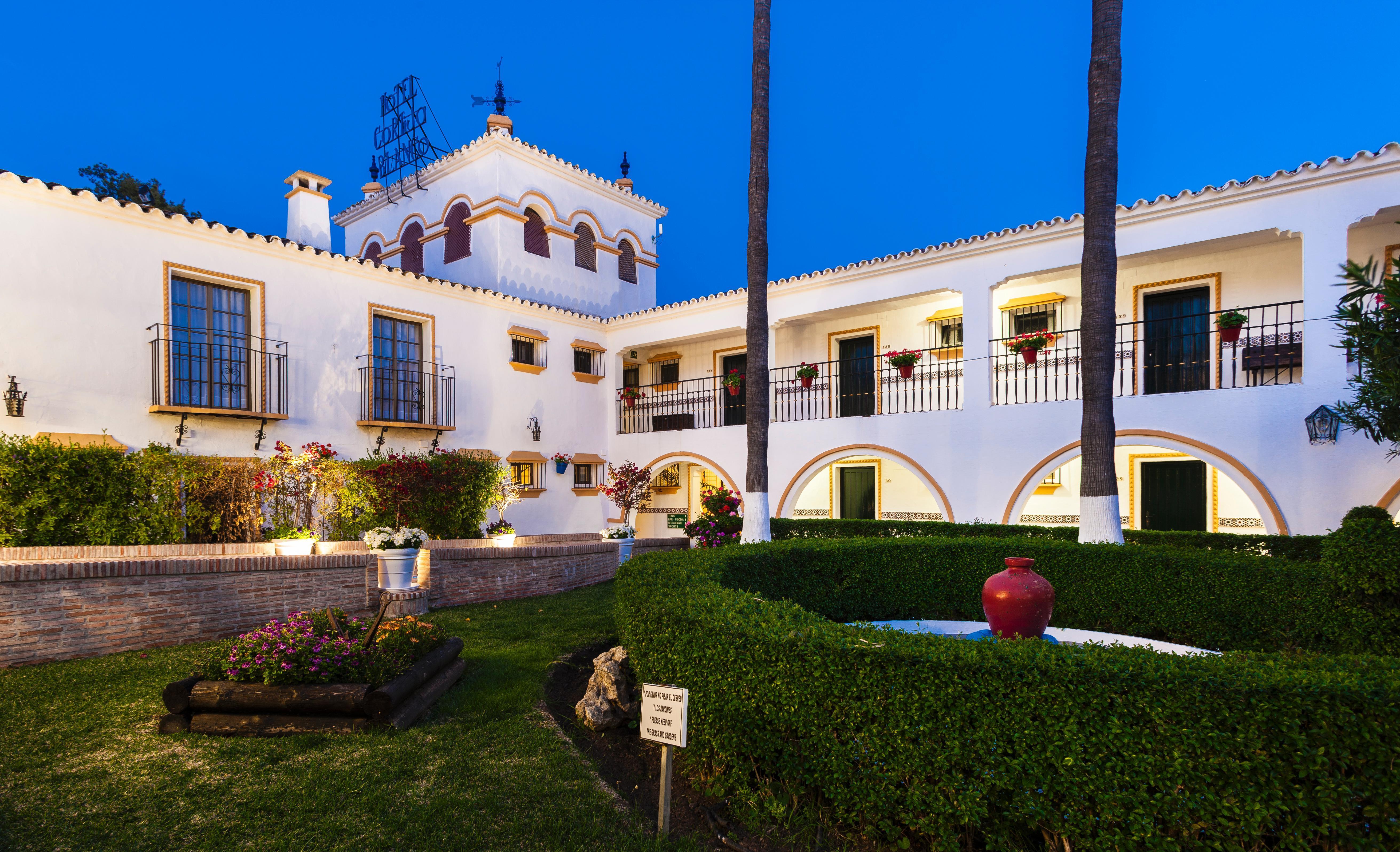Отель Globales Cortijo Blanco Марбелья Экстерьер фото