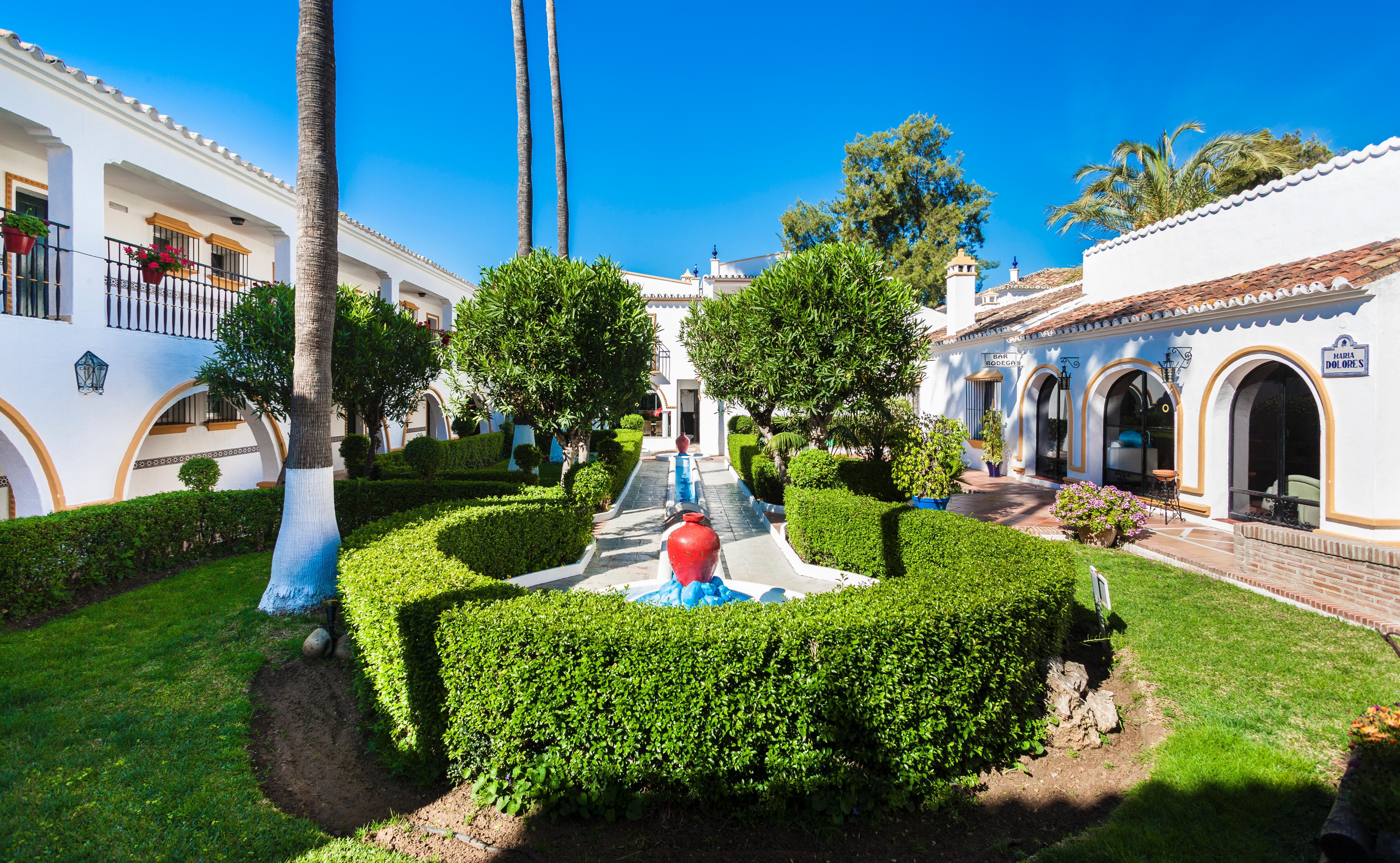 Отель Globales Cortijo Blanco Марбелья Экстерьер фото