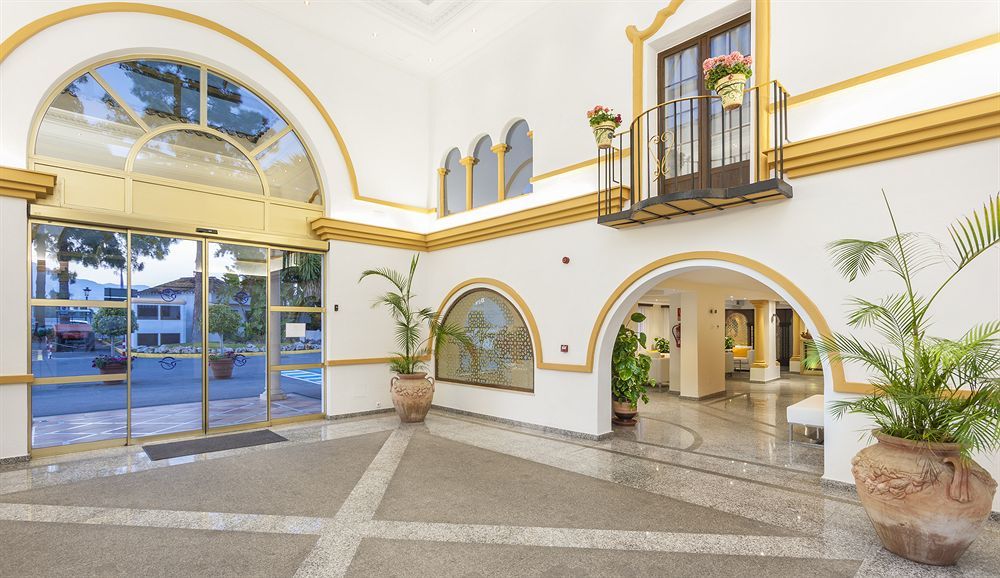 Отель Globales Cortijo Blanco Марбелья Экстерьер фото